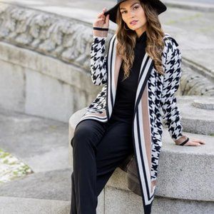 Frank Lyman Throw-over 233881U Black/Taupe Style: